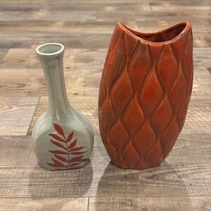 Ceramic Vase Set Grayish Tan and Burnt Orange/Red No Damage Great Condition